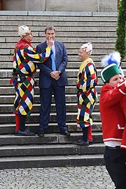 Schäfflertanz 2022 vor der Bayerischen Staatskkanzlei (Bild: Martin Schmitz)